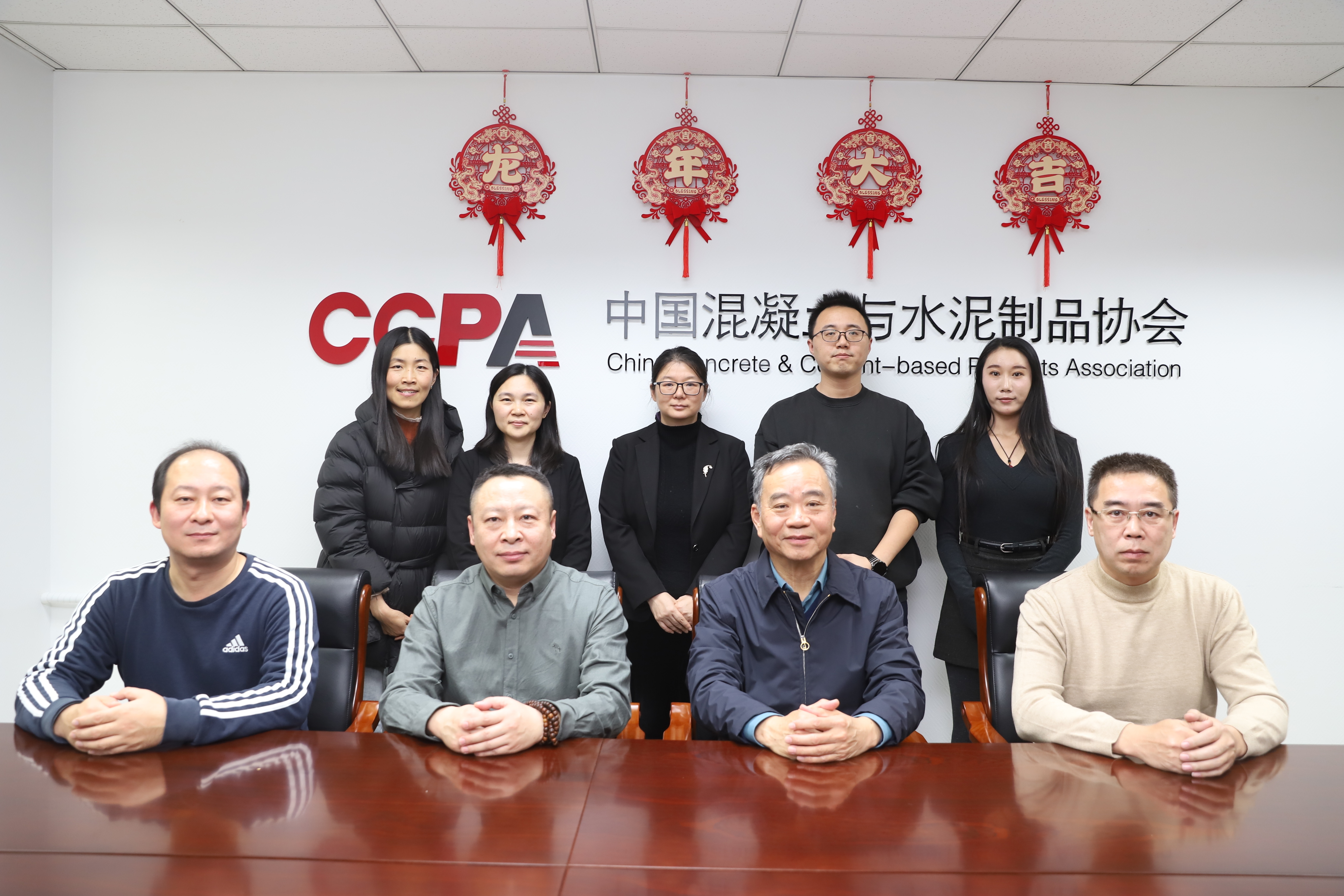 中邦科技董事长史云强一行到访中国混凝